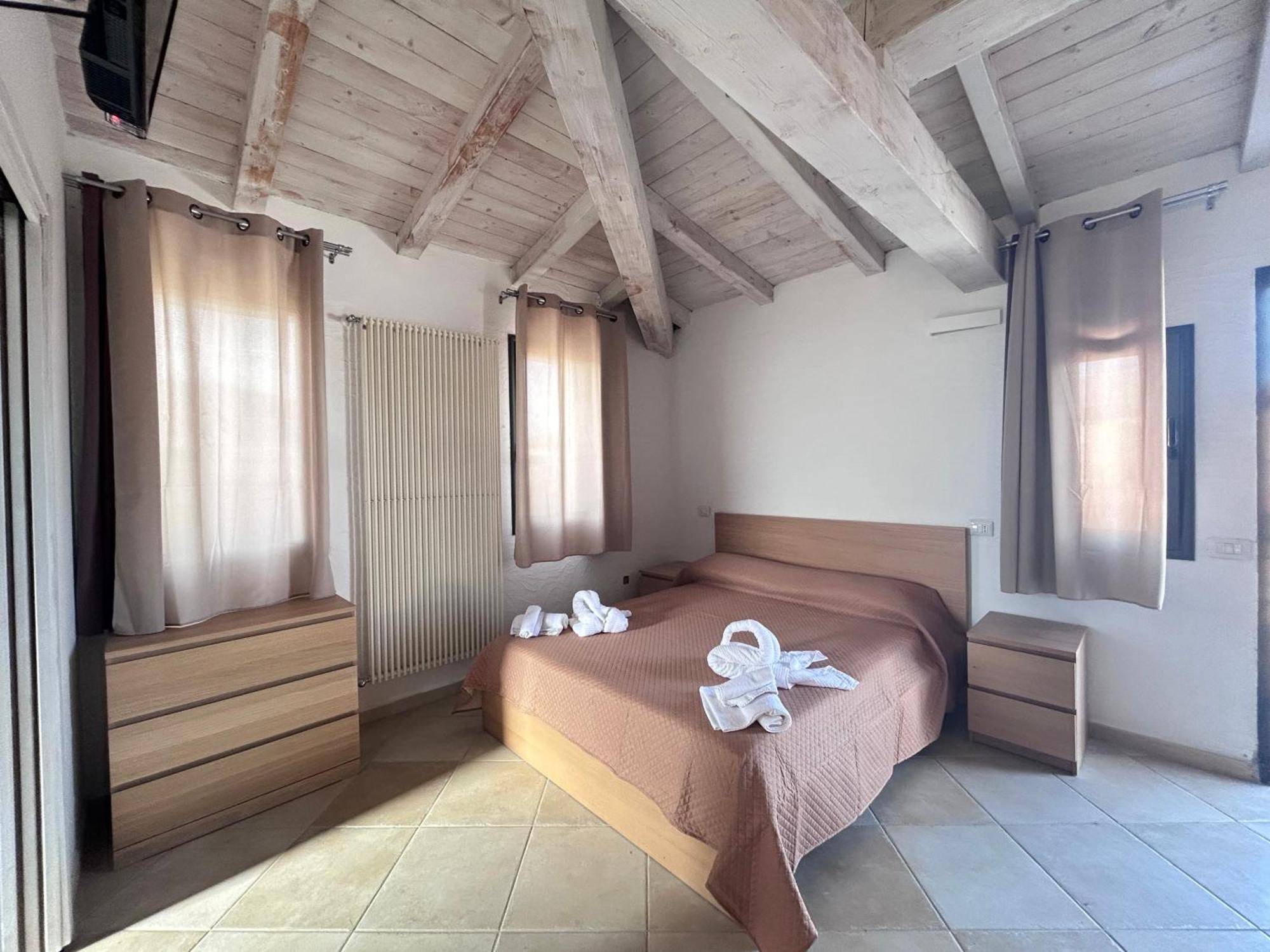 Laguna Blu Сан-Теодоро Экстерьер фото